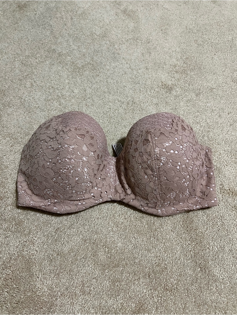 Body By Victoria’s Secret Muave Lace Lined Strapless Bra size 34DDD